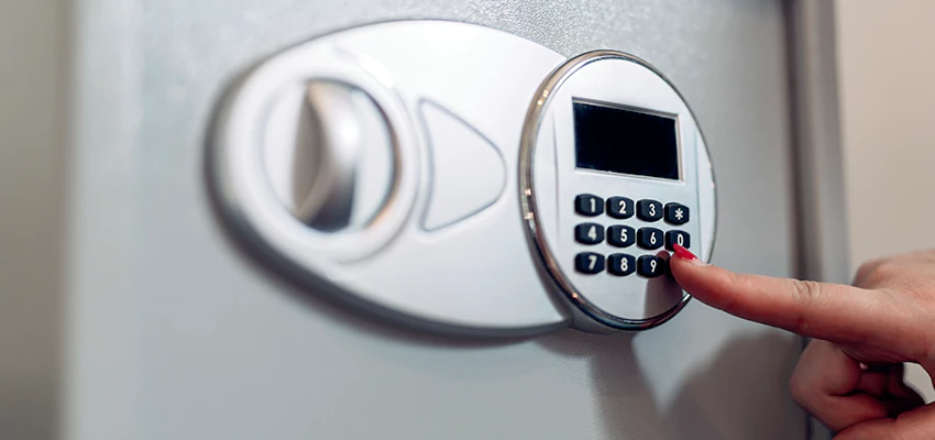 Jewelry Safe Cracking in La Verne, California