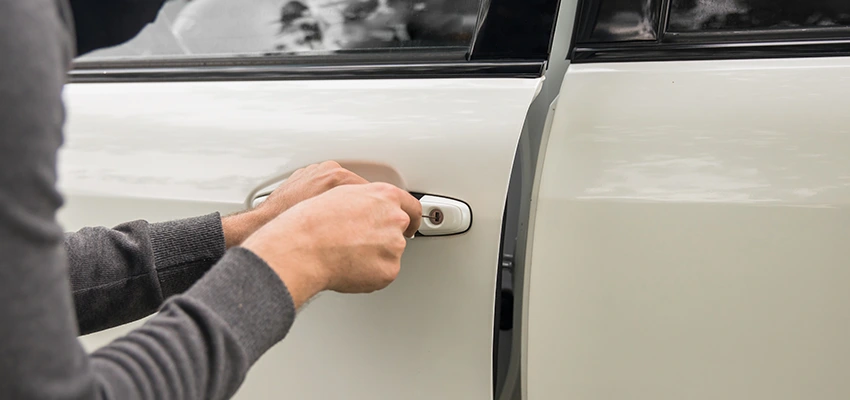 Unlock Car Door Service in La Verne, CA